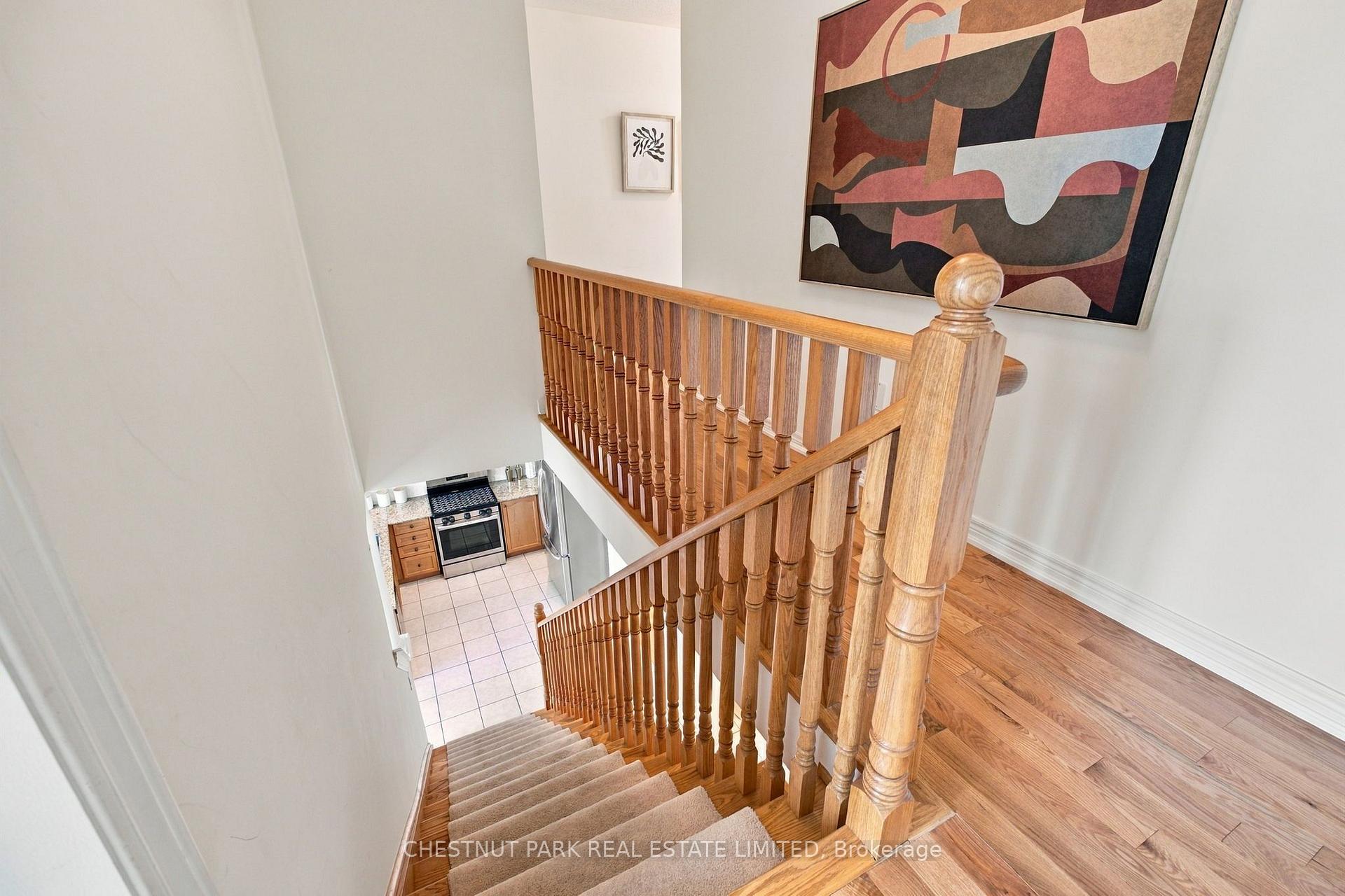 Photo 34 of 57 James Joyce Drive, Markham, Victoria Manor-Jennings Gate — HOMEH