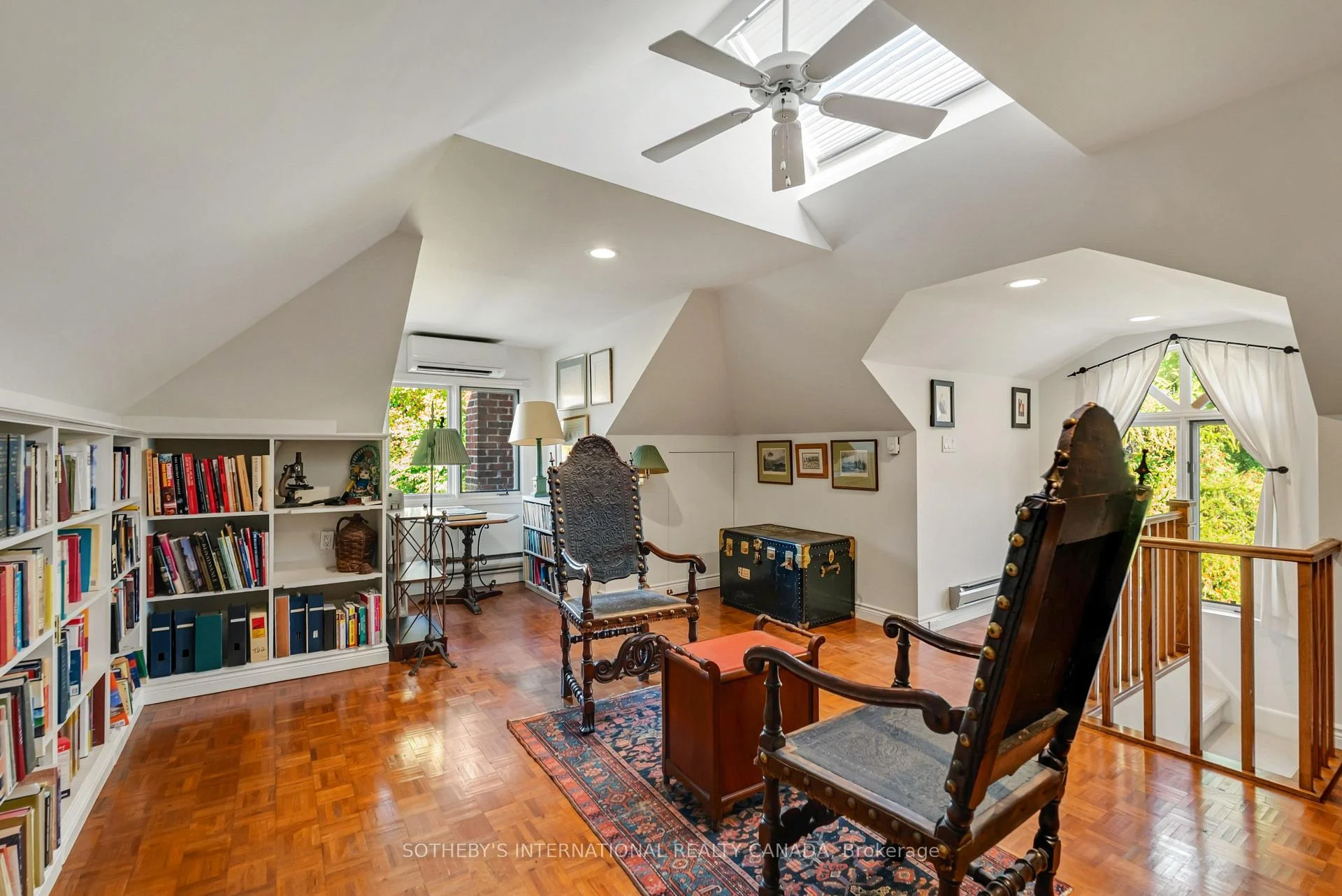 Photo 18 of 38 Chaplin Crescent, Toronto, Yonge-Eglinton — HOMEH