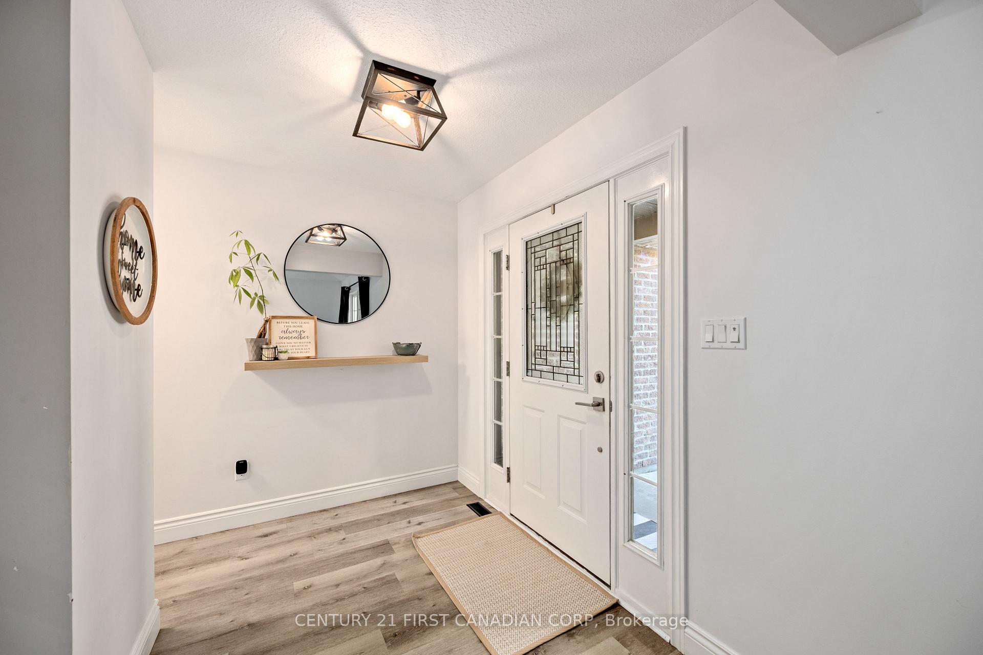 Photo 5 of 101 Duchess Avenue, Lucan Biddulph, Lucan — HOMEH