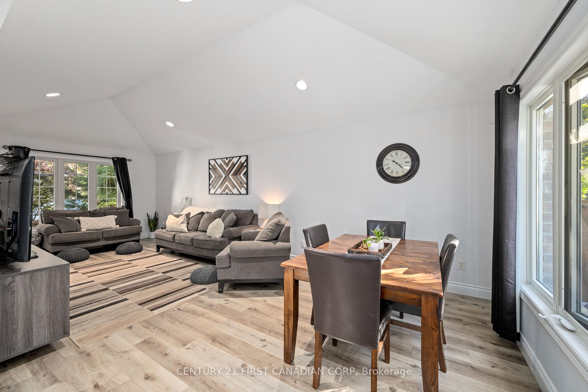Photo 9 of 101 Duchess Avenue, Lucan Biddulph, Lucan — HOMEH