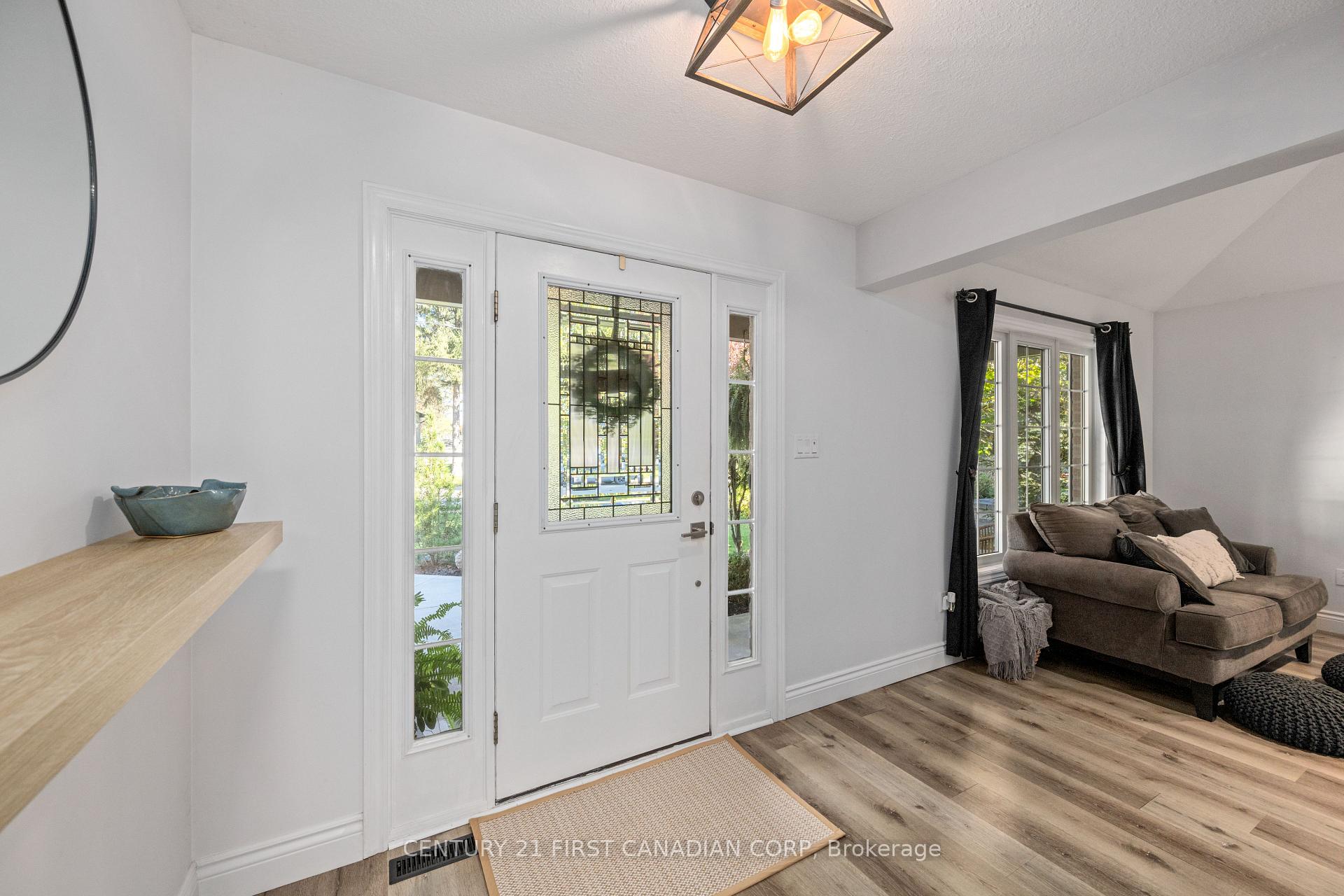 Photo 16 of 101 Duchess Avenue, Lucan Biddulph, Lucan — HOMEH