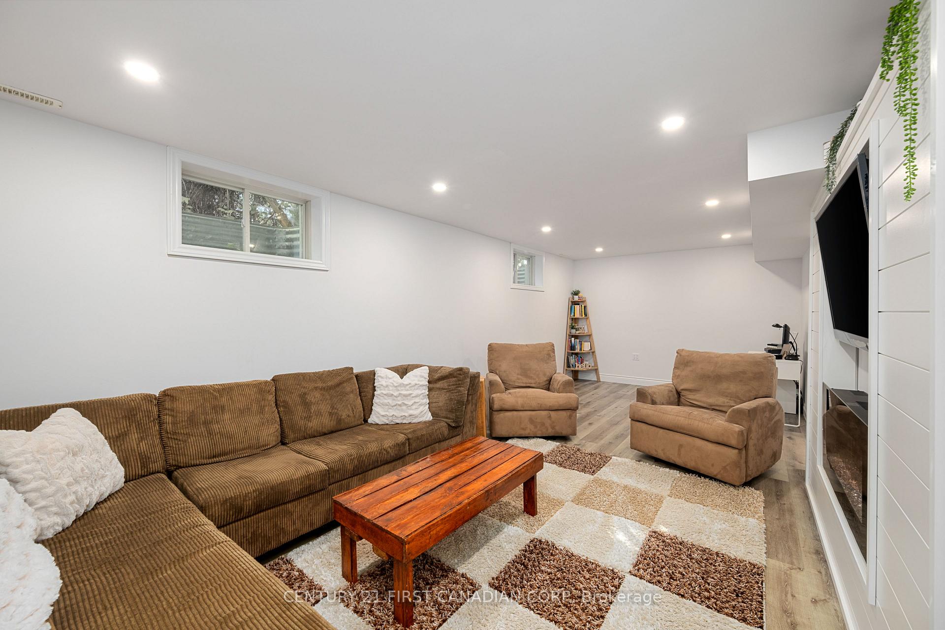 Photo 26 of 101 Duchess Avenue, Lucan Biddulph, Lucan — HOMEH