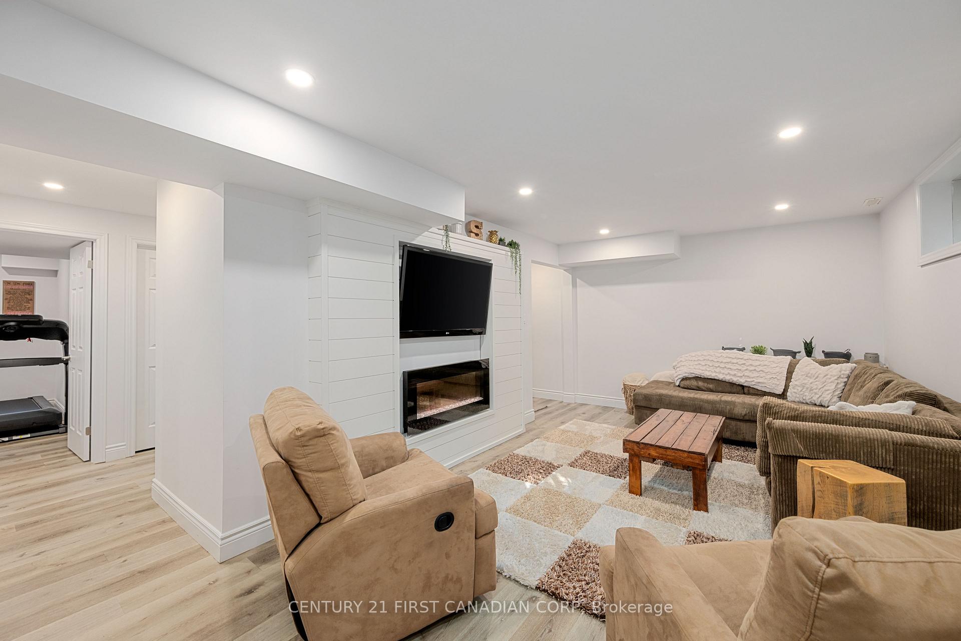 Photo 27 of 101 Duchess Avenue, Lucan Biddulph, Lucan — HOMEH