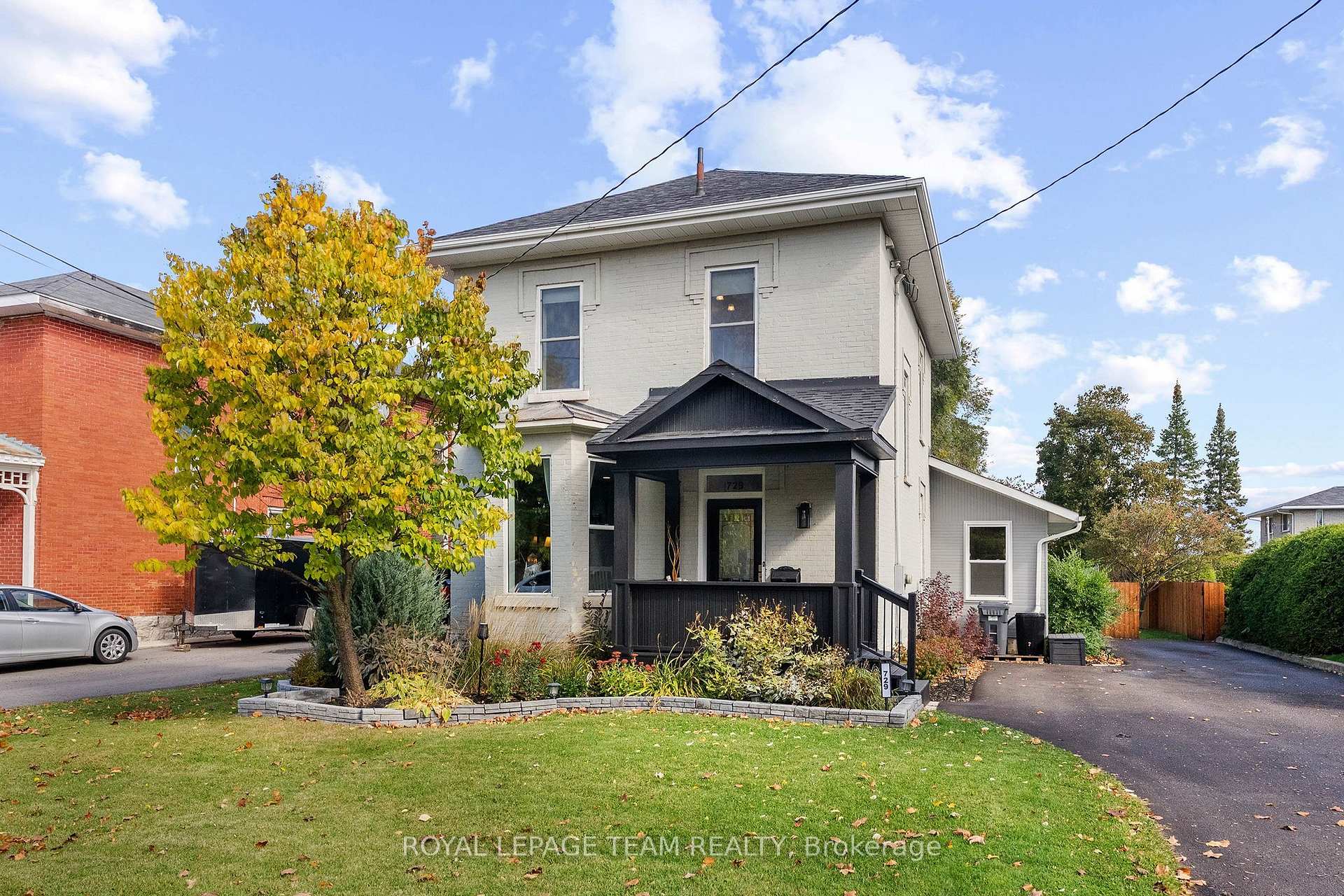 Photo 2 of 729 Raglan Street S, Renfrew, Renfrew — HOMEH
