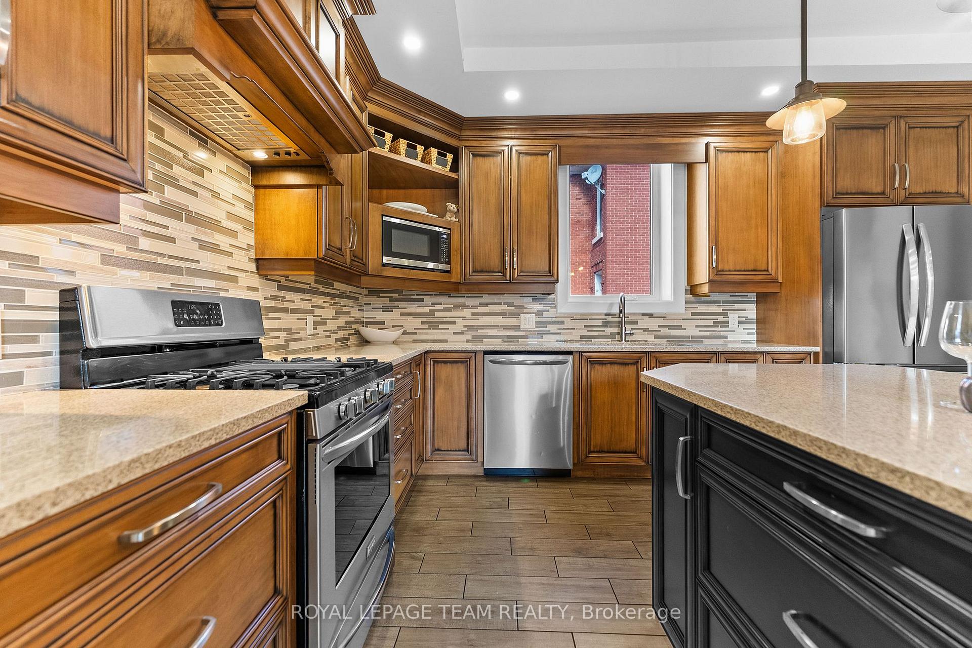 Photo 14 of 729 Raglan Street S, Renfrew, Renfrew — HOMEH