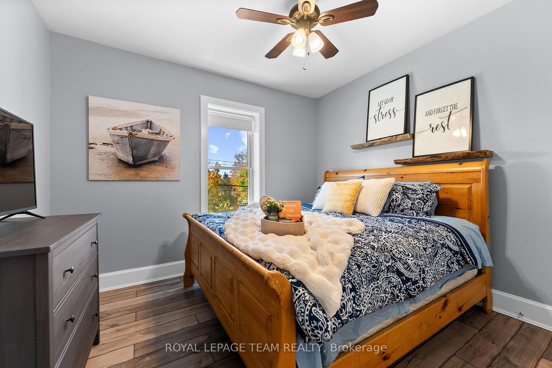 Photo 19 of 729 Raglan Street S, Renfrew, Renfrew — HOMEH