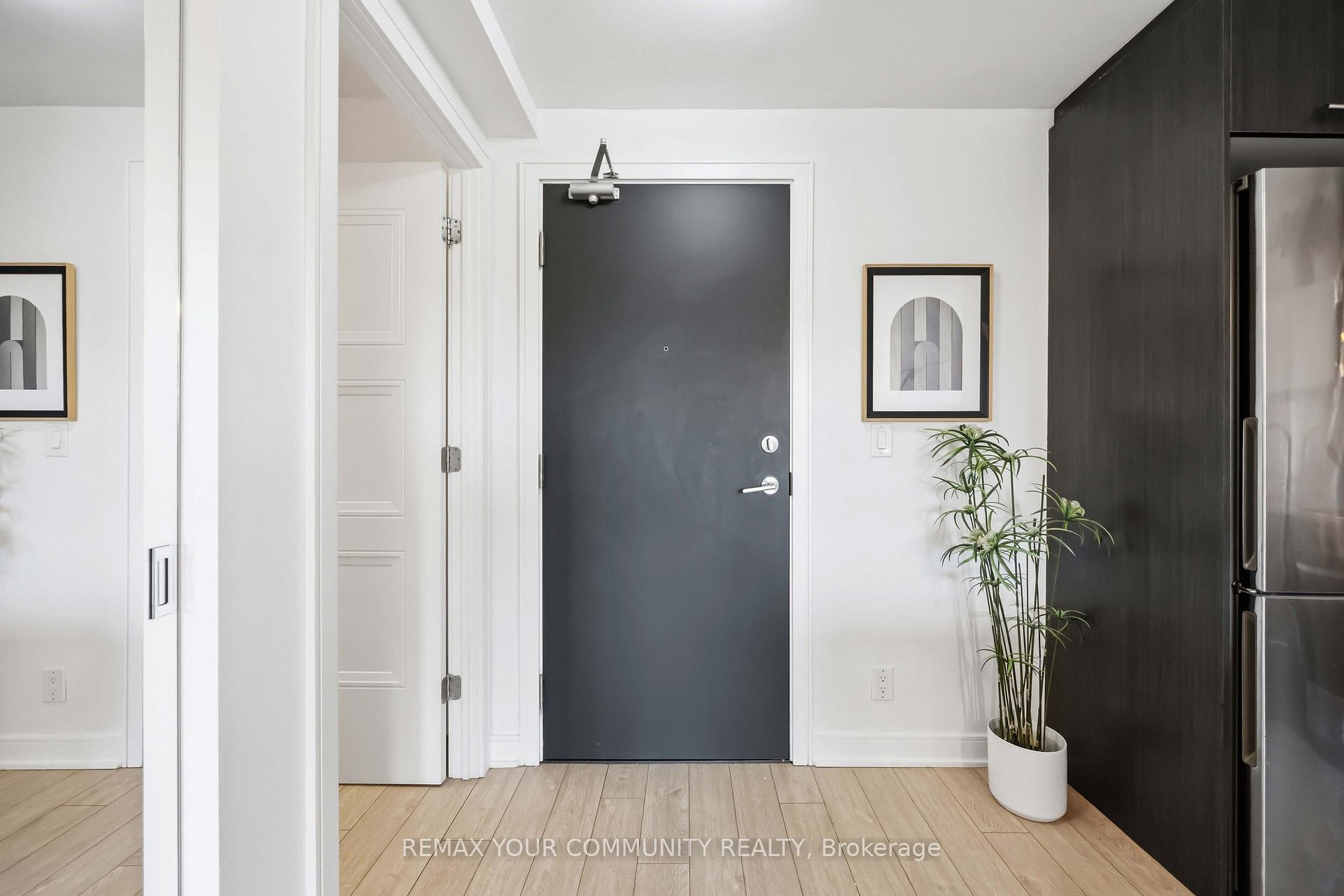 Photo 8 of Unit 310, 1 Neighbourhood Lane, Etobicoke, Stonegate-Queensway — HOMEH