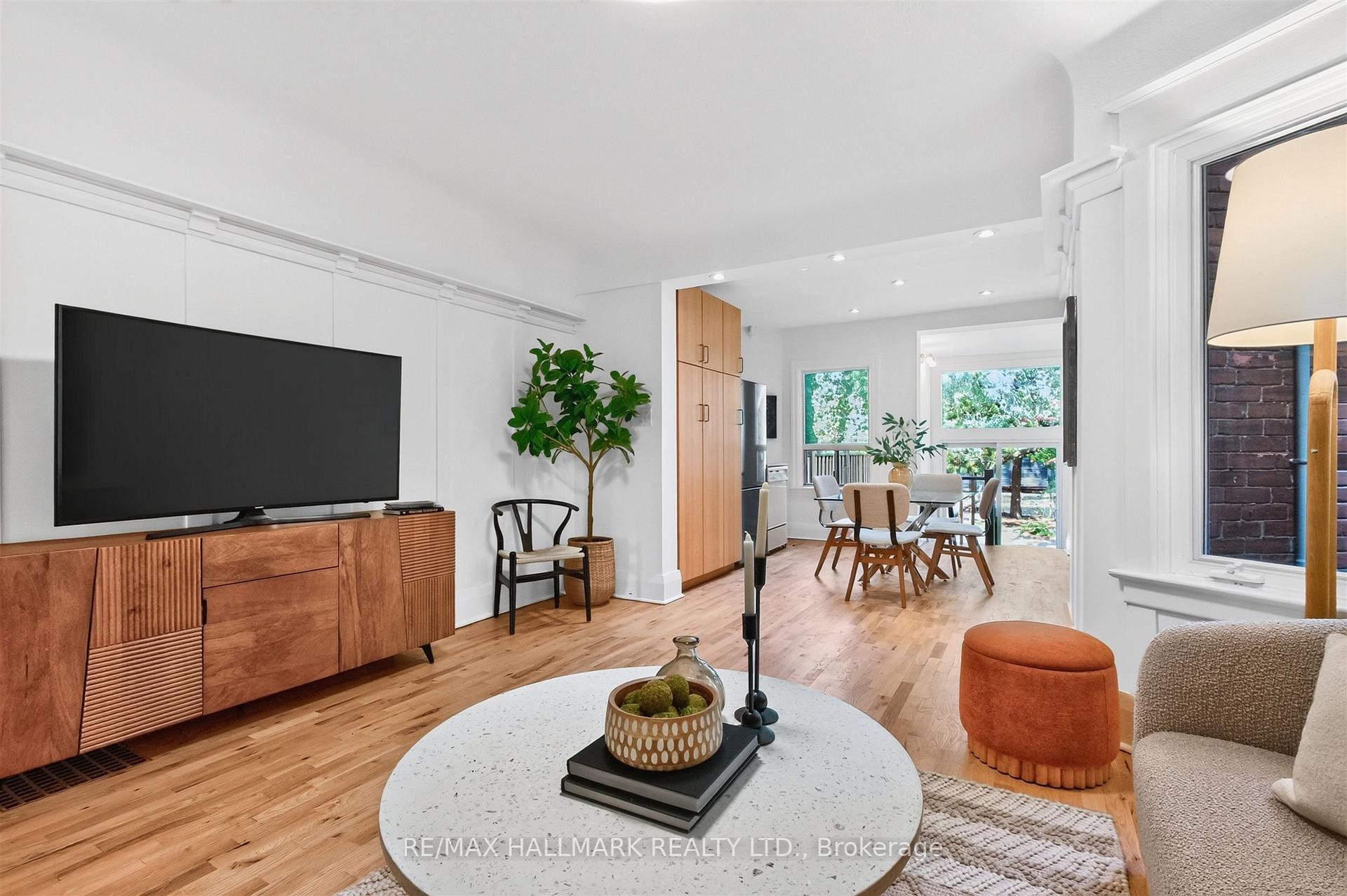 Photo 18 of 26 Pearson Avenue, Toronto, Roncesvalles — HOMEH