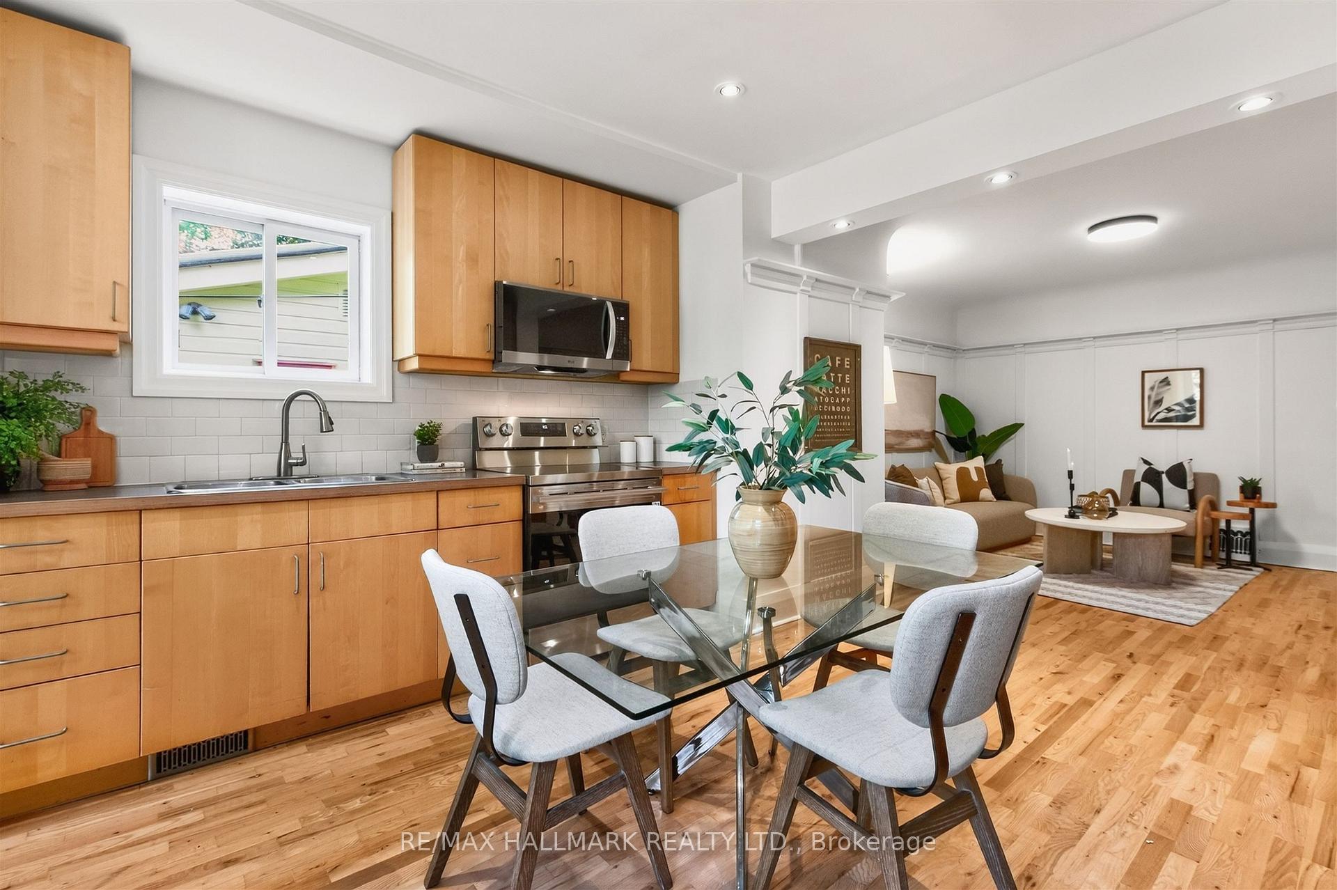 Photo 21 of 26 Pearson Avenue, Toronto, Roncesvalles — HOMEH