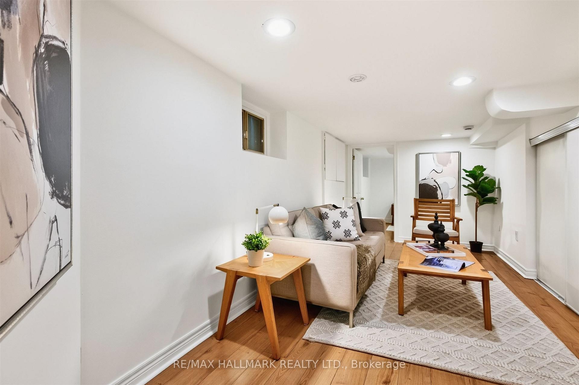 Photo 23 of 26 Pearson Avenue, Toronto, Roncesvalles — HOMEH