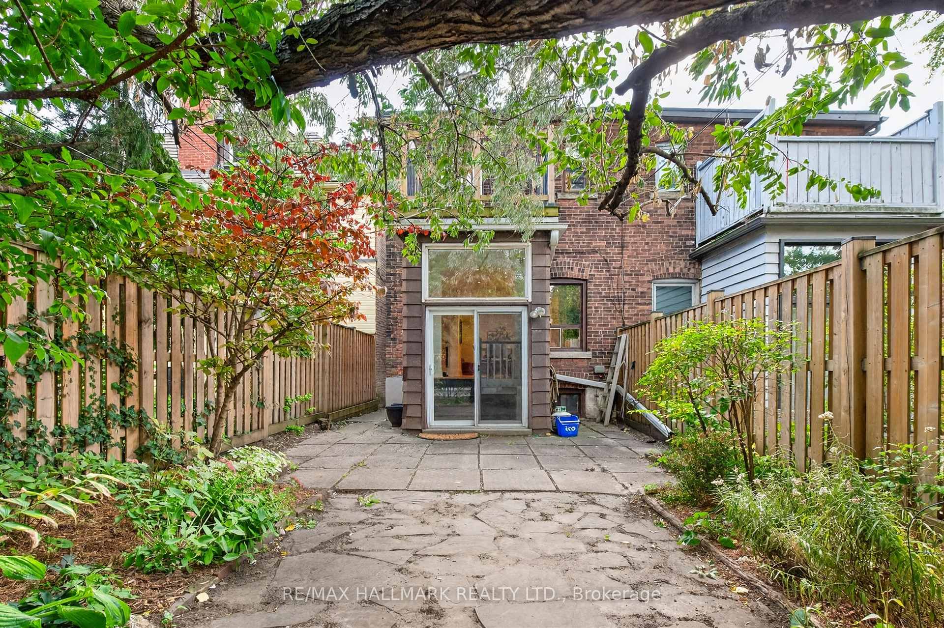 Photo 28 of 26 Pearson Avenue, Toronto, Roncesvalles — HOMEH