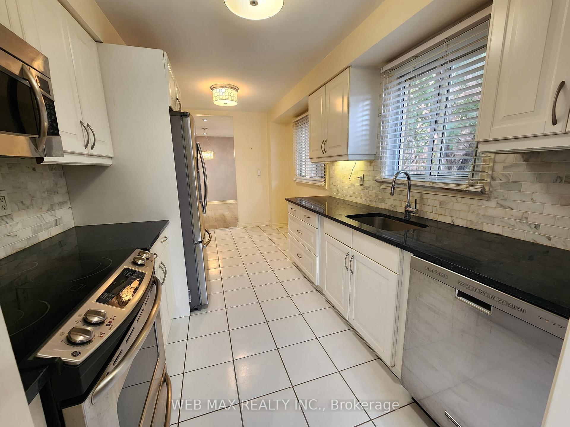 Photo 15 of 103 Misty Meadow Drive, Vaughan, East Woodbridge — HOMEH