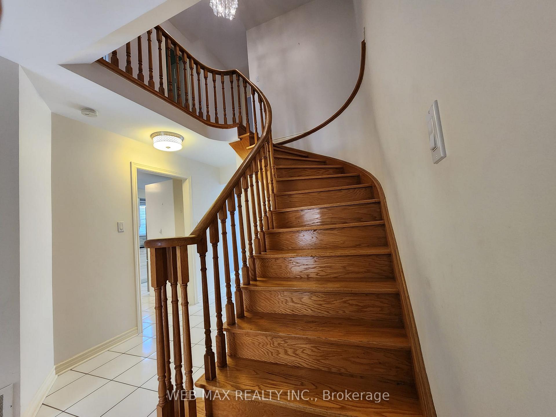Photo 25 of 103 Misty Meadow Drive, Vaughan, East Woodbridge — HOMEH