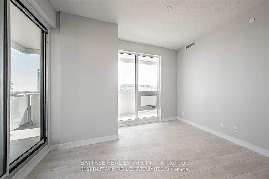 Photo 5 of Unit 1202, 2221 Yonge Street, Toronto, Mount Pleasant West — HOMEH