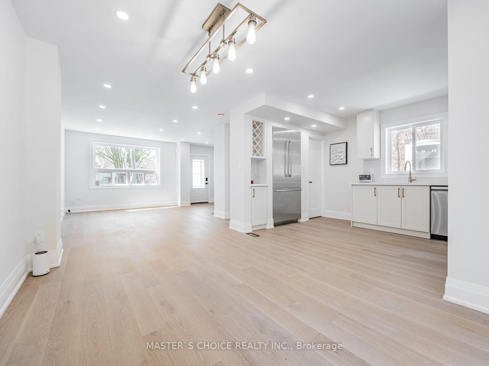 Photo 10 of 127 Highfield Road, Toronto, Greenwood-Coxwell — HOMEH