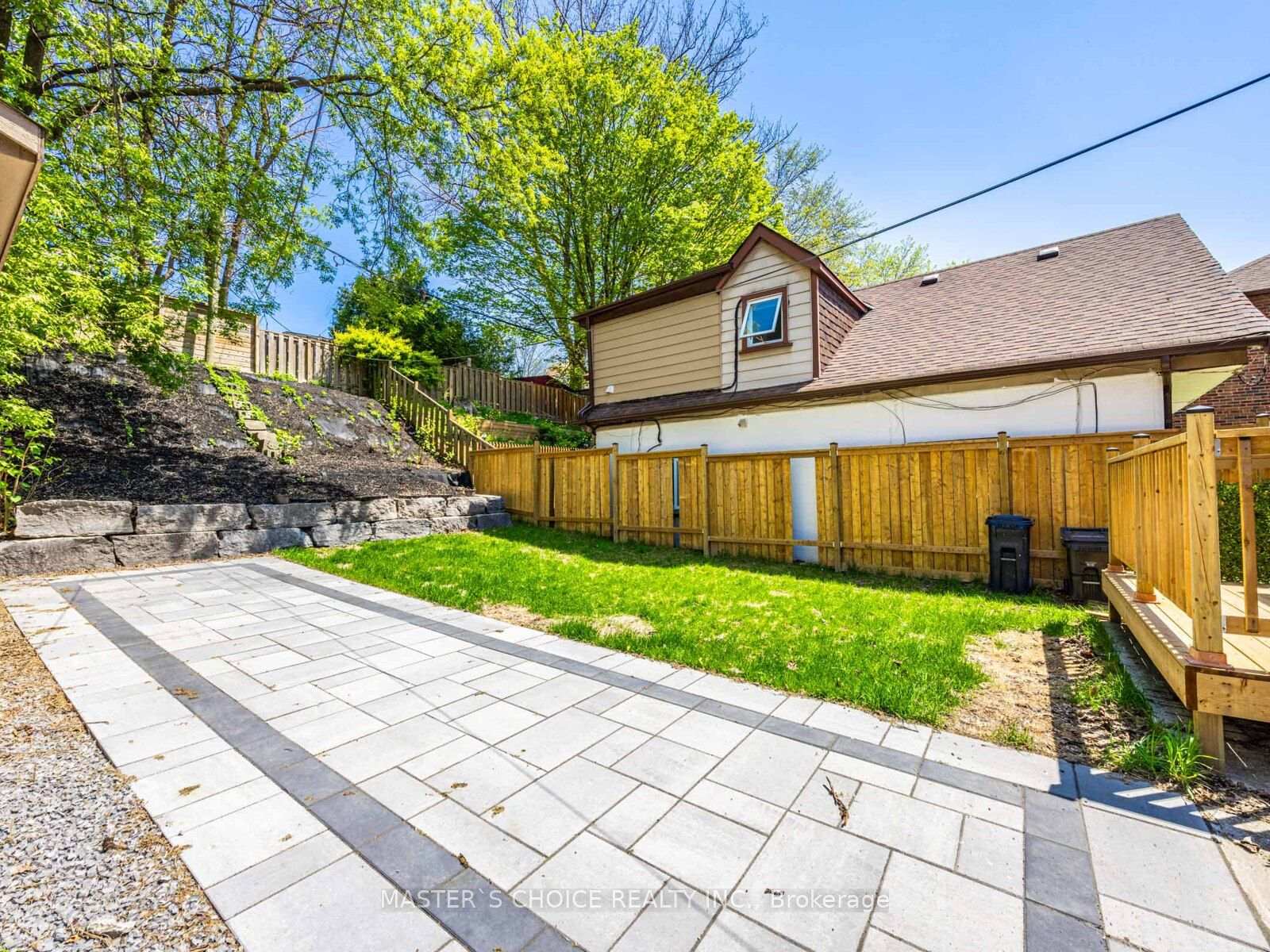 Photo 34 of 127 Highfield Road, Toronto, Greenwood-Coxwell — HOMEH