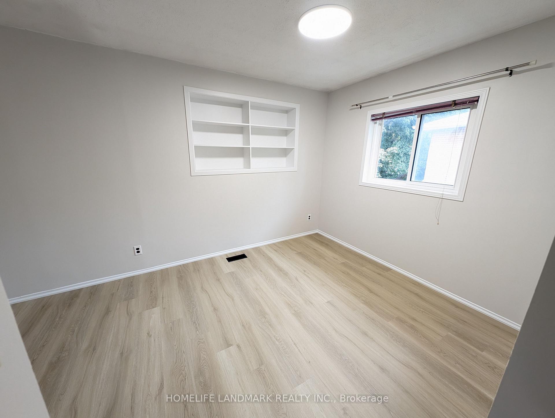 Photo 21 of 22 Threadneedle Crescent, North York, Hillcrest Village — HOMEH