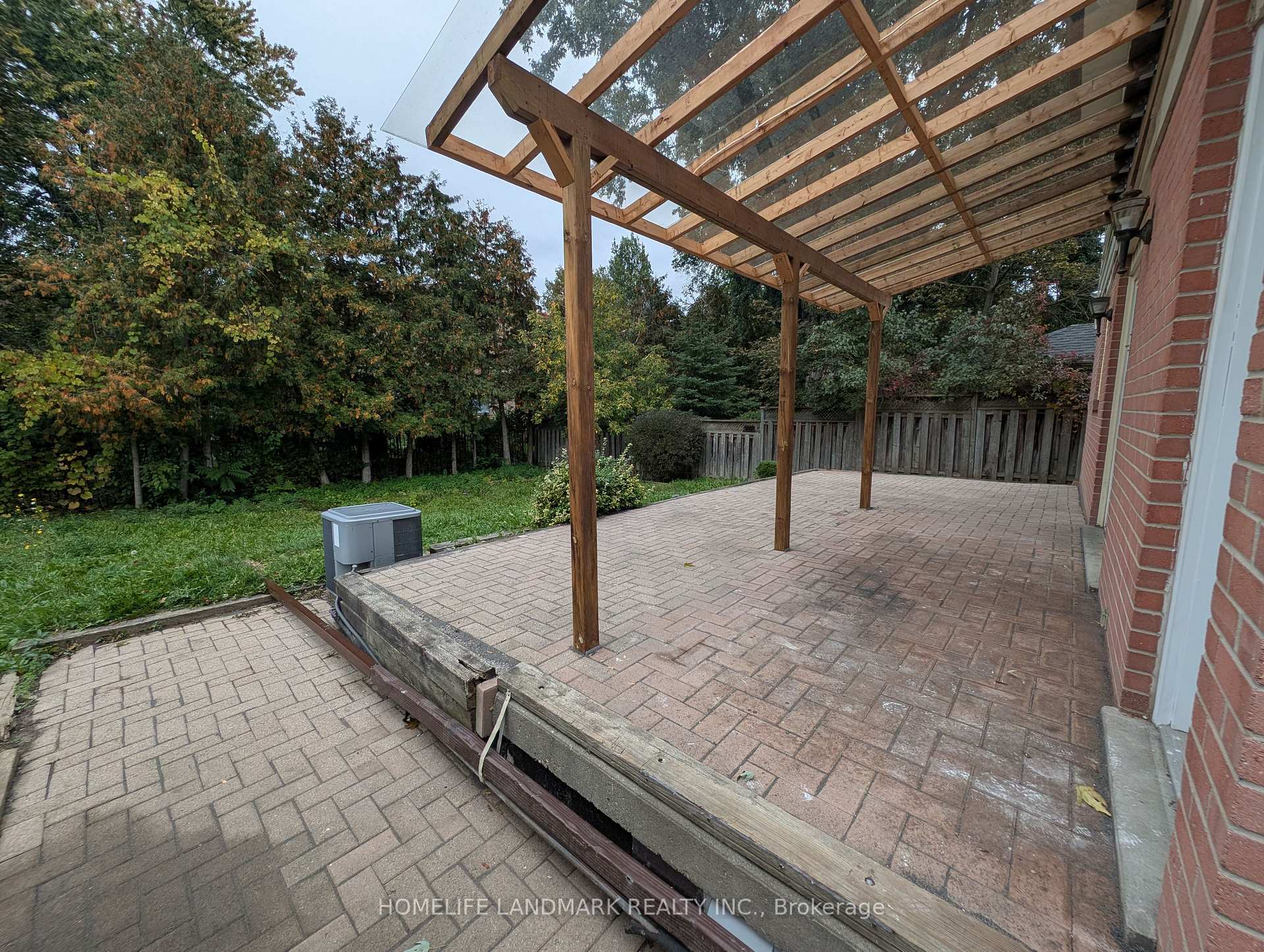 Photo 27 of 22 Threadneedle Crescent, North York, Hillcrest Village — HOMEH
