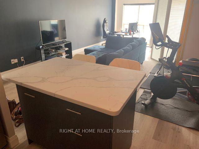 Photo 5 of Unit 2522, 25 The Esplanade, Toronto, Waterfront Communities — HOMEH