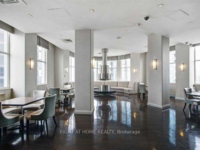 Photo 14 of Unit 2522, 25 The Esplanade, Toronto, Waterfront Communities — HOMEH