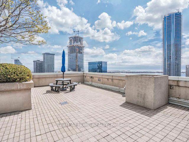 Photo 21 of Unit 2522, 25 The Esplanade, Toronto, Waterfront Communities — HOMEH
