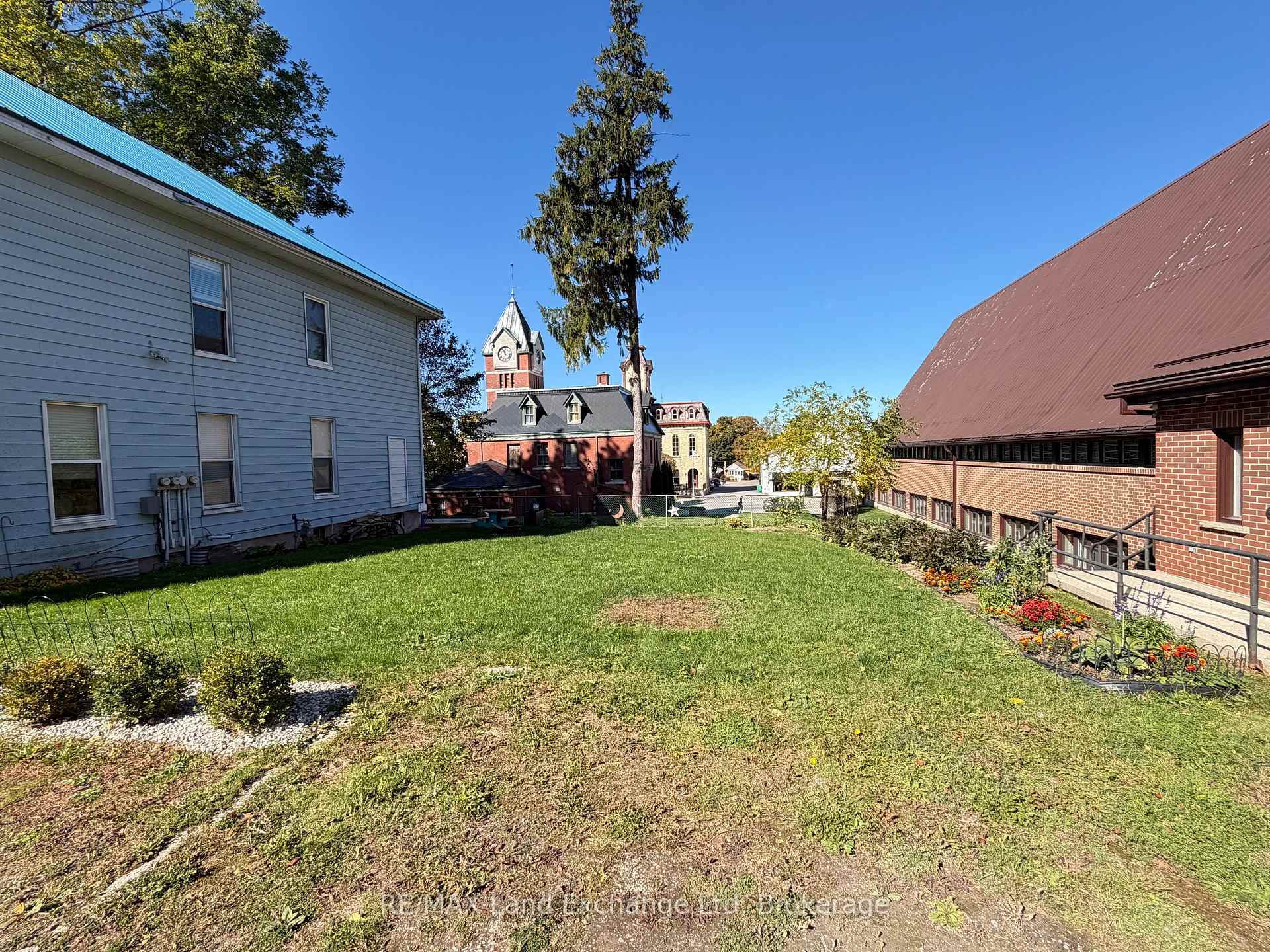 Photo 5 of 276 Centre Street, North Huron, Wingham — HOMEH