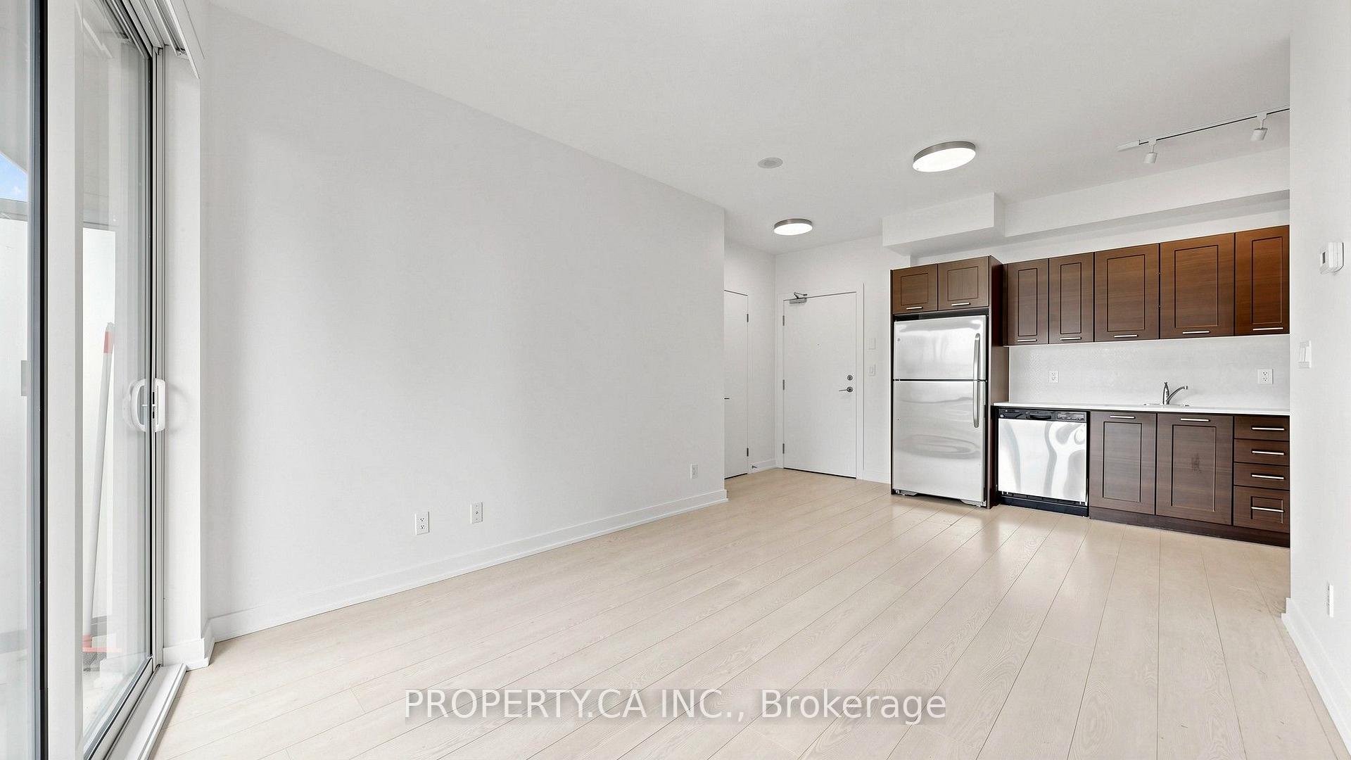Photo 9 of Unit 1202, 20 Bruyeres Mews, Toronto, Niagara — HOMEH