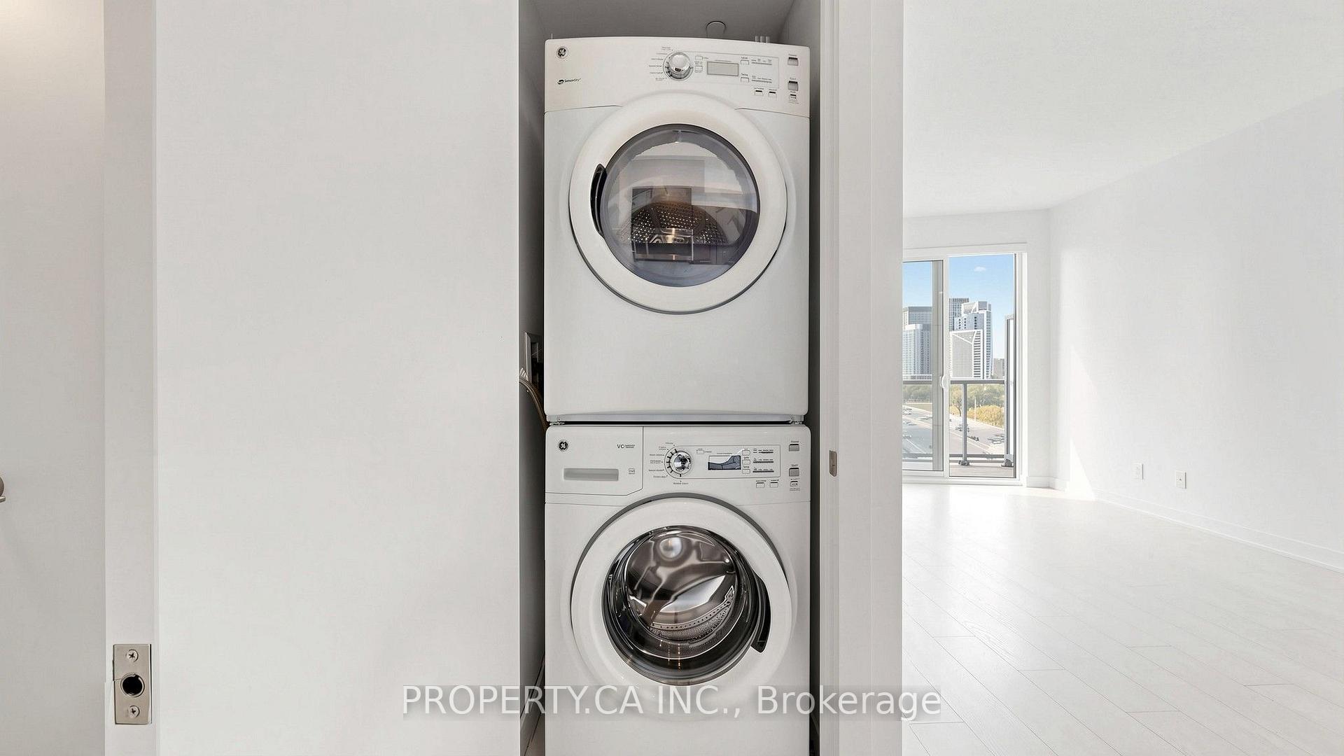 Photo 16 of Unit 1202, 20 Bruyeres Mews, Toronto, Niagara — HOMEH