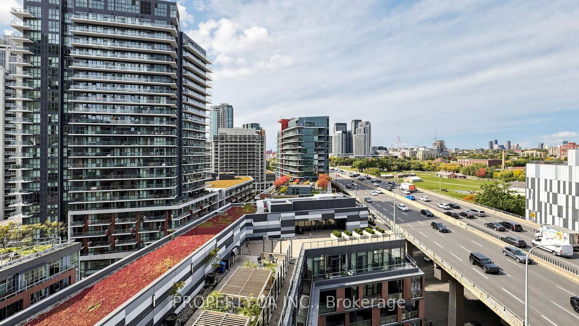 Photo 19 of Unit 1202, 20 Bruyeres Mews, Toronto, Niagara — HOMEH