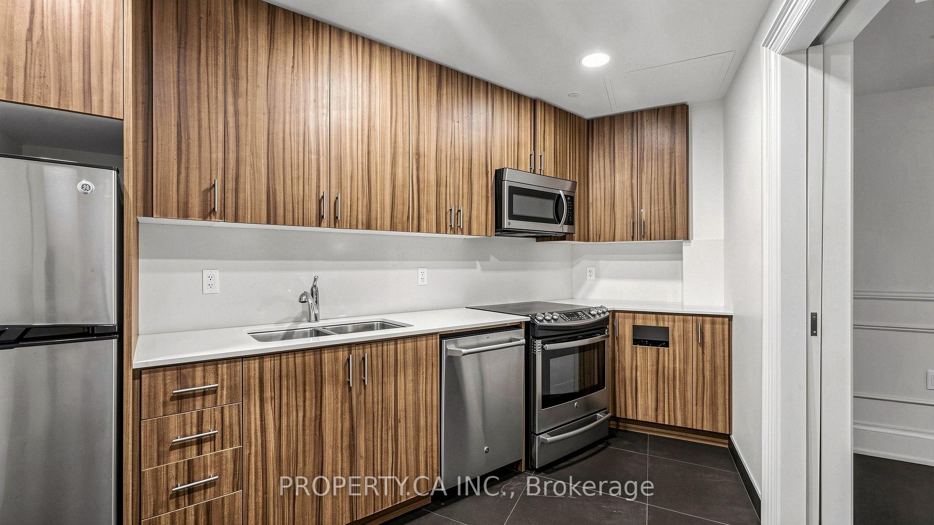 Photo 31 of Unit 1202, 20 Bruyeres Mews, Toronto, Niagara — HOMEH