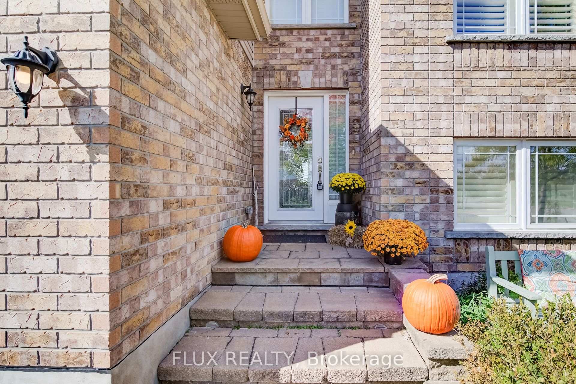 Photo 5 of 54 Ingram Drive, Guelph, Victoria North — HOMEH