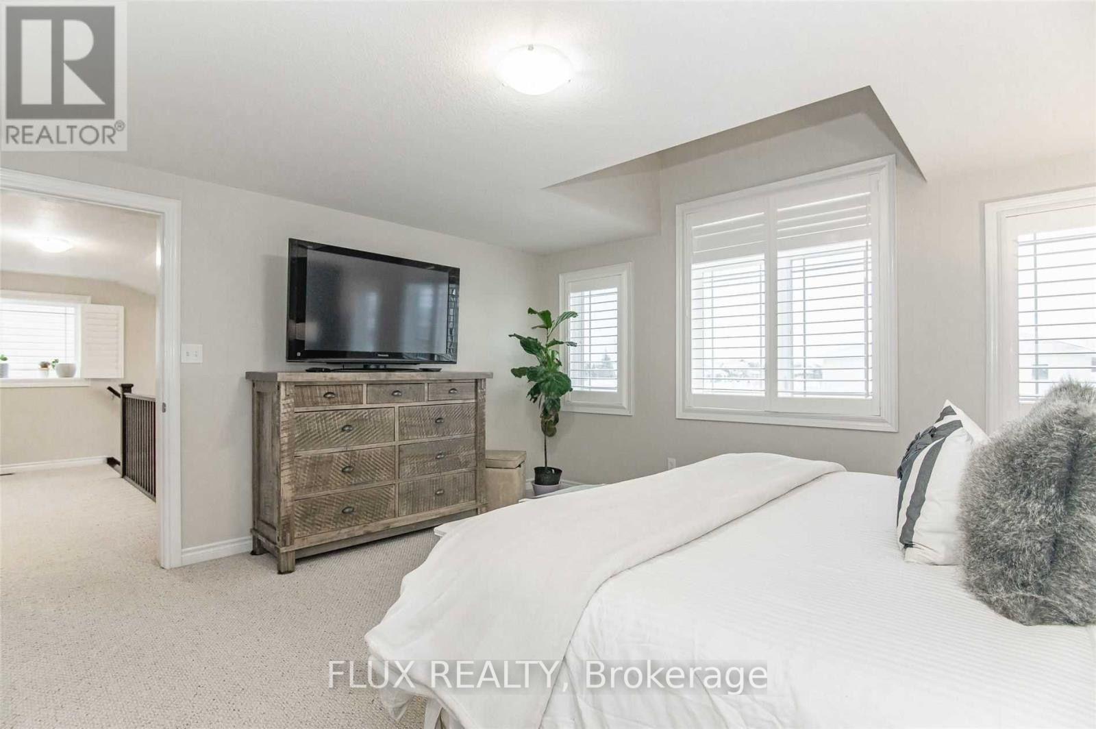 Photo 17 of 54 Ingram Drive, Guelph, Victoria North — HOMEH