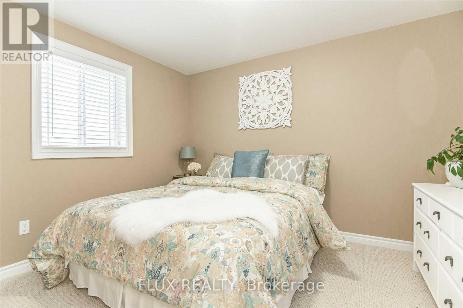 Photo 22 of 54 Ingram Drive, Guelph, Victoria North — HOMEH
