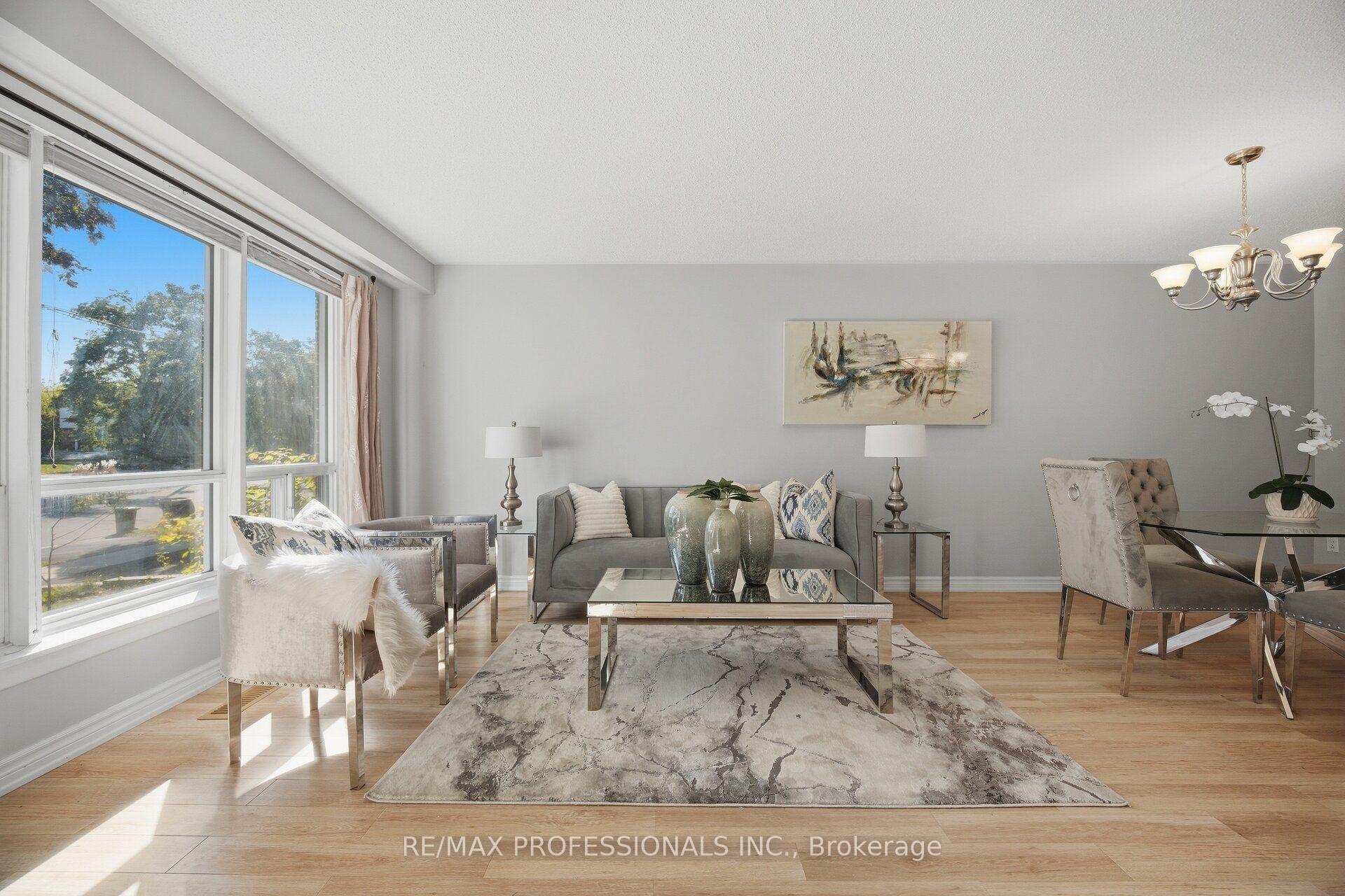 Photo 9 of 62 Edilou Drive, Etobicoke, Alderwood — HOMEH