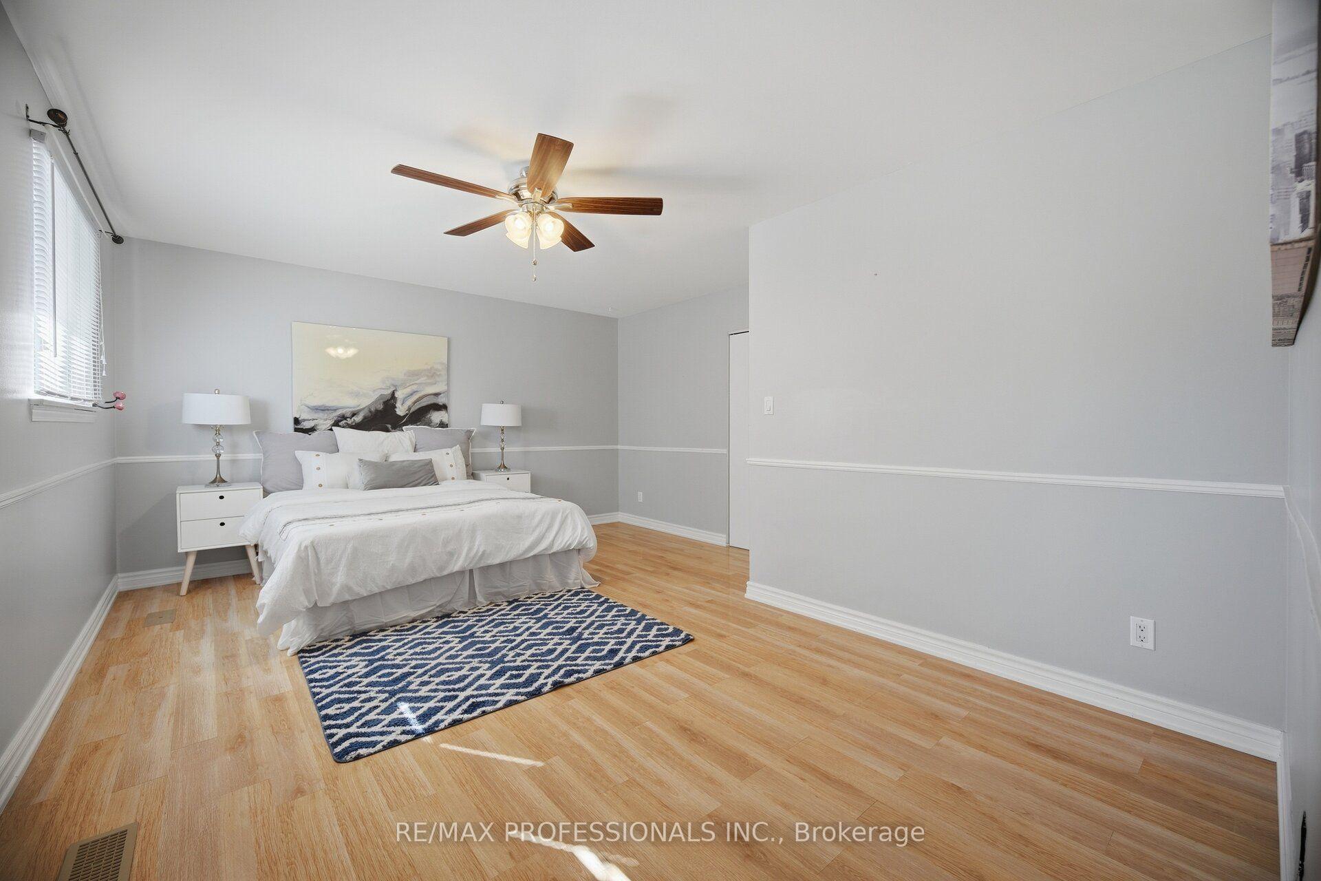 Photo 26 of 62 Edilou Drive, Etobicoke, Alderwood — HOMEH