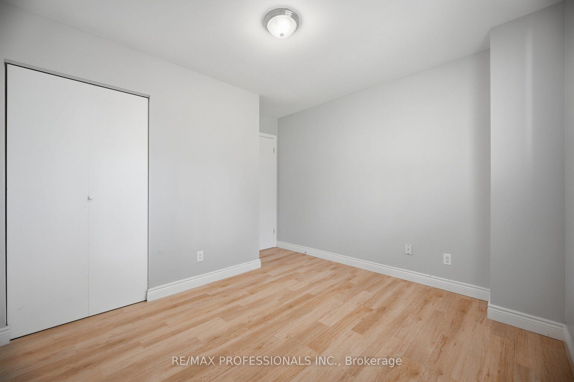 Photo 30 of 62 Edilou Drive, Etobicoke, Alderwood — HOMEH