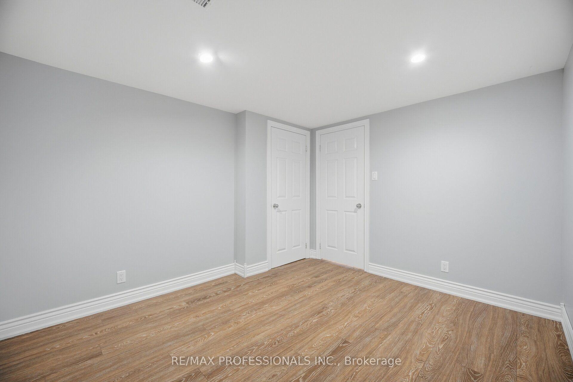 Photo 41 of 62 Edilou Drive, Etobicoke, Alderwood — HOMEH