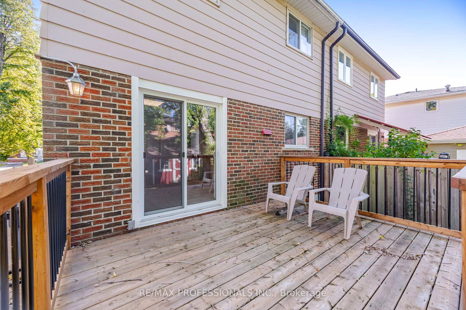 Photo 43 of 62 Edilou Drive, Etobicoke, Alderwood — HOMEH