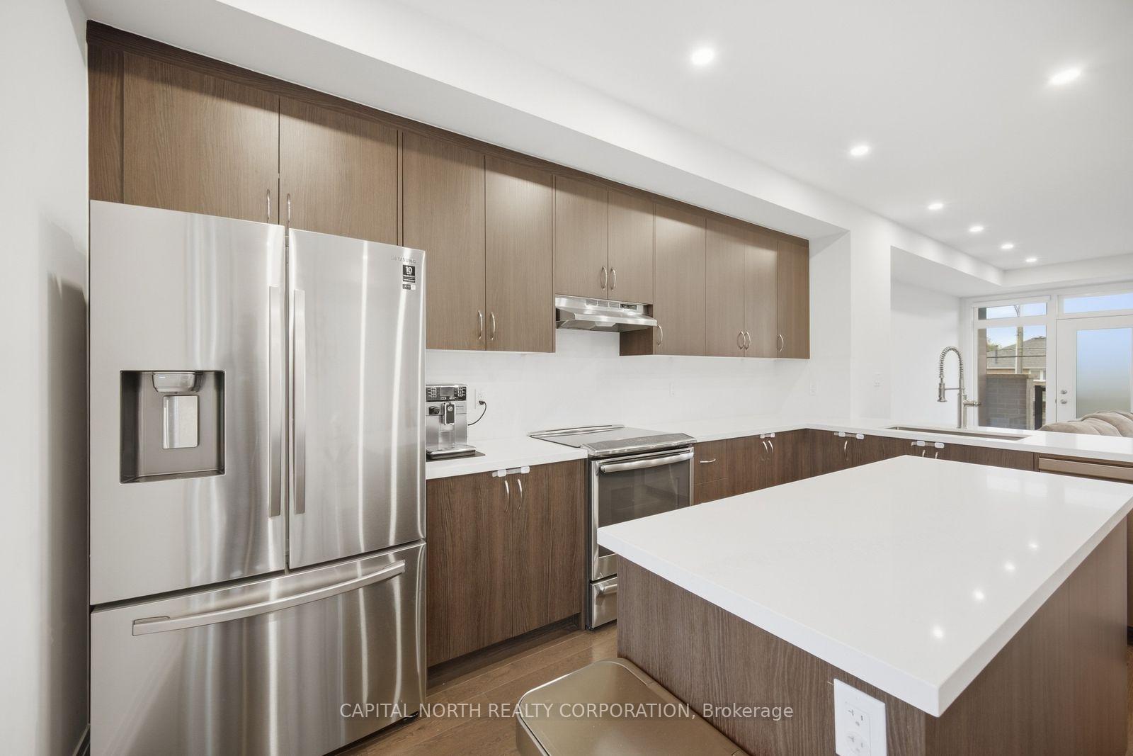 Photo 13 of 41 Shatner Turnabout, Vaughan, East Woodbridge — HOMEH