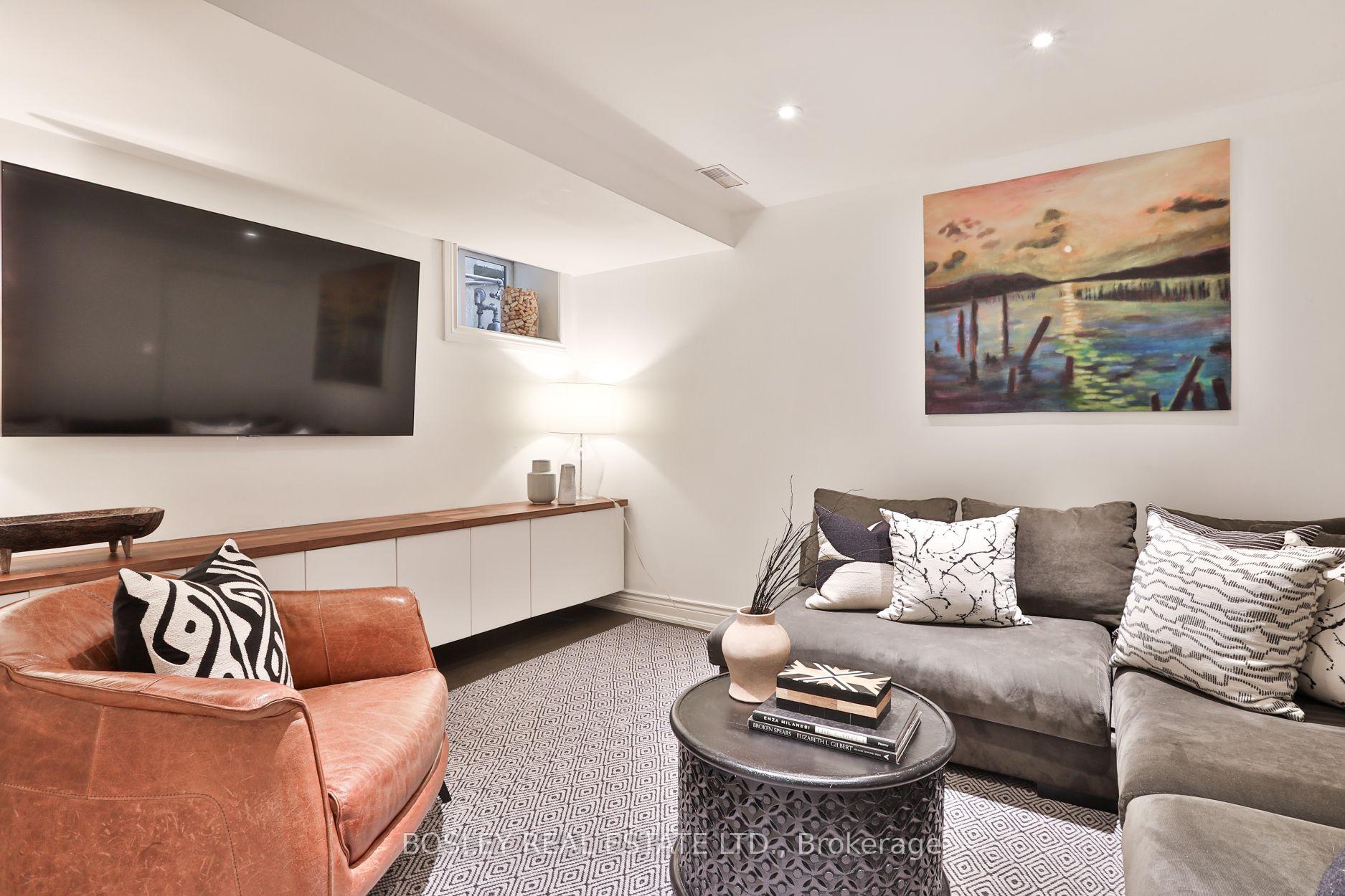Photo 38 of 307 Bain Avenue, Toronto, North Riverdale — HOMEH