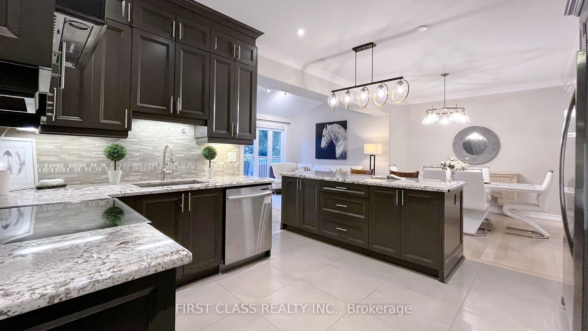 Photo 14 of 30 Meadowacres Drive, Scarborough, Tam O'Shanter-Sullivan — HOMEH