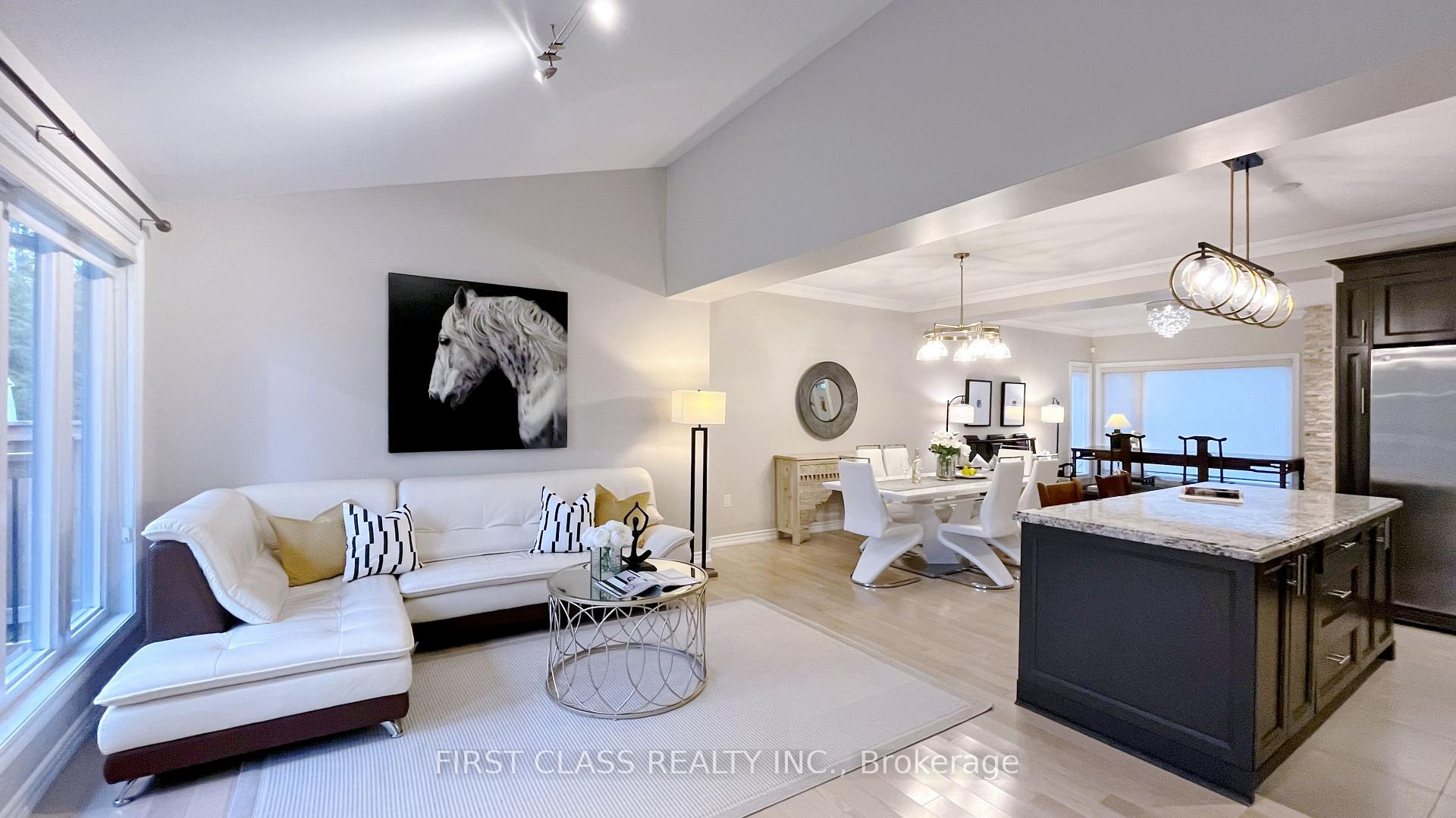 Photo 18 of 30 Meadowacres Drive, Scarborough, Tam O'Shanter-Sullivan — HOMEH