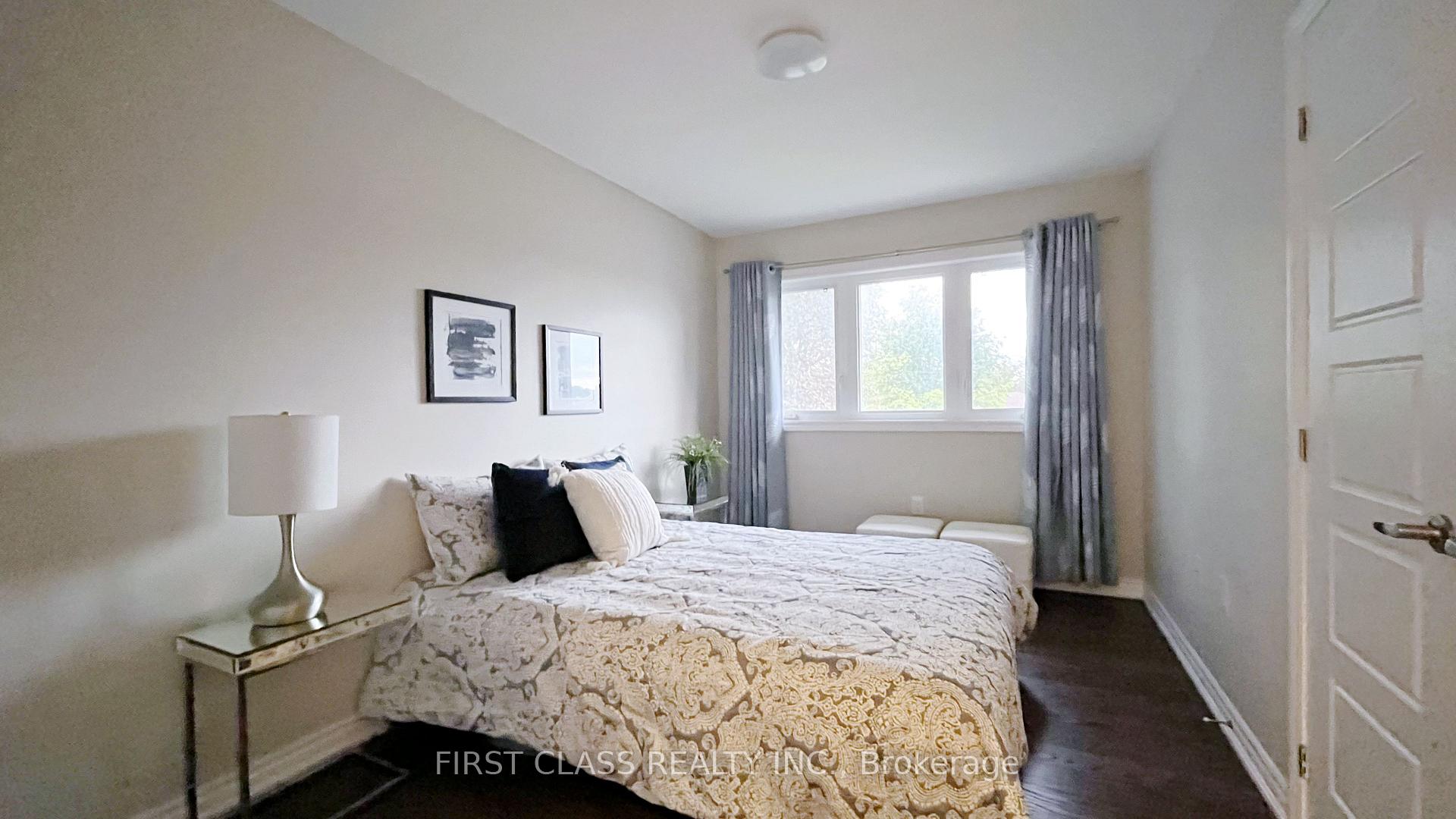 Photo 28 of 30 Meadowacres Drive, Scarborough, Tam O'Shanter-Sullivan — HOMEH