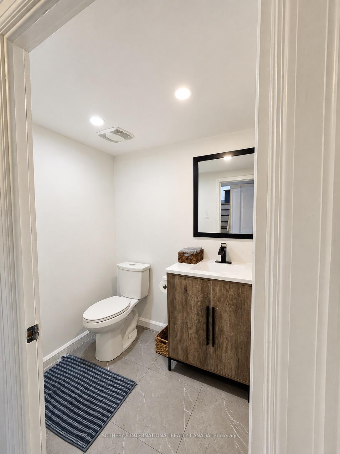 Photo 7 of 10 Ternhill Crescent, North York, Banbury-Don Mills — HOMEH