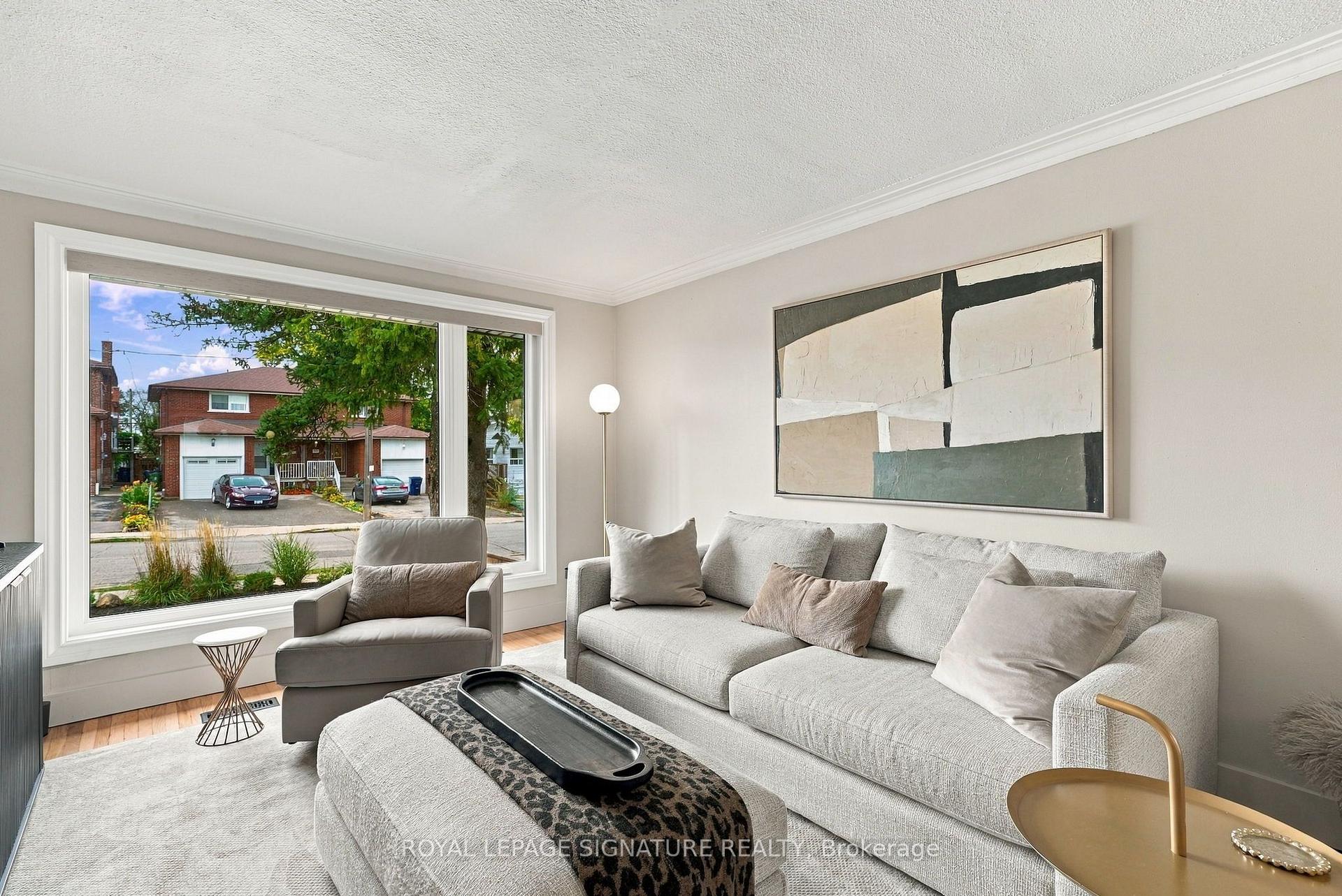 Photo 9 of 95 Laurel Avenue, Scarborough, Kennedy Park — HOMEH