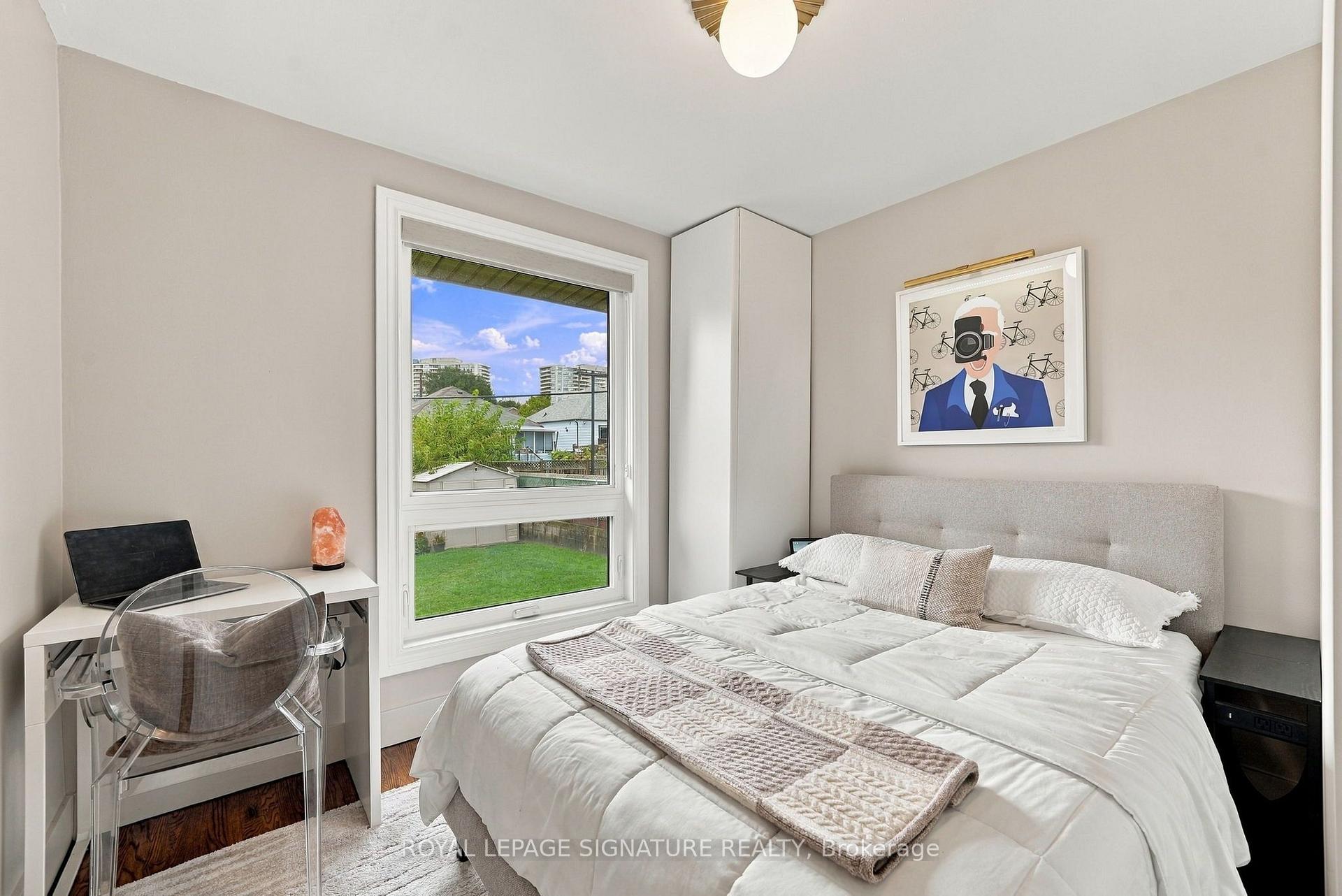 Photo 28 of 95 Laurel Avenue, Scarborough, Kennedy Park — HOMEH