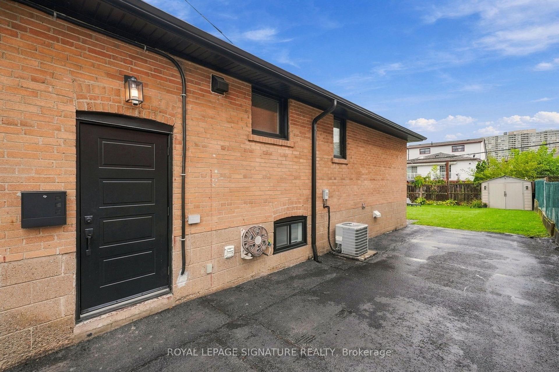 Photo 39 of 95 Laurel Avenue, Scarborough, Kennedy Park — HOMEH