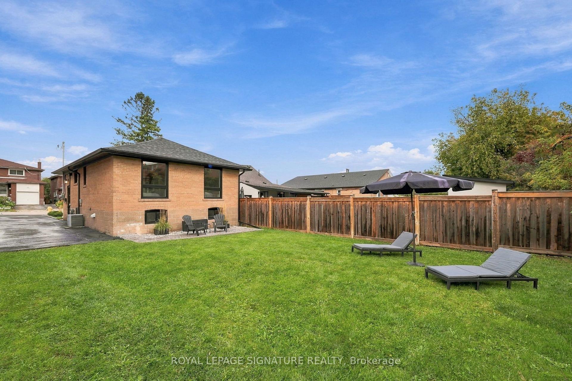 Photo 44 of 95 Laurel Avenue, Scarborough, Kennedy Park — HOMEH