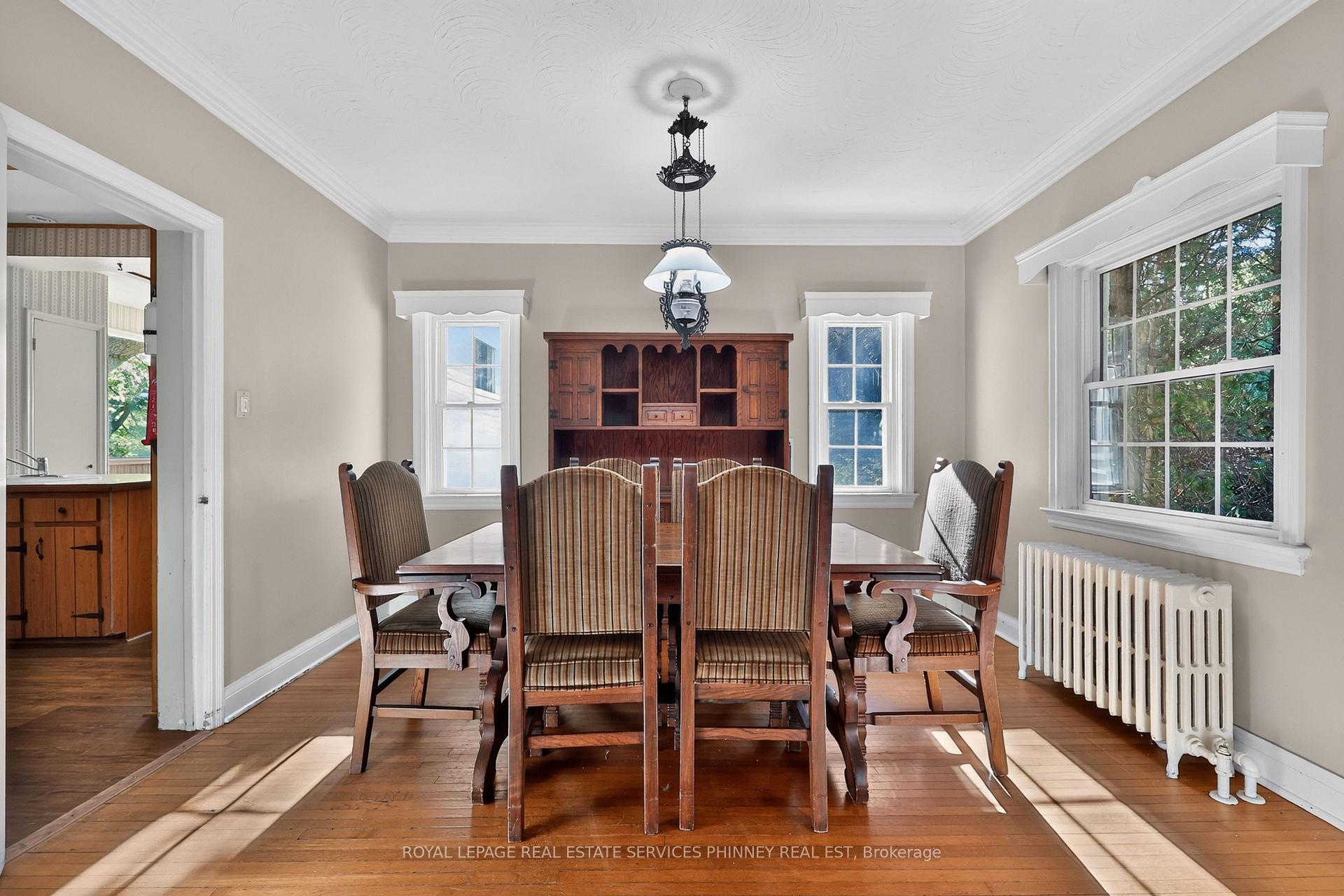 Photo 10 of 40 Pinewood Trail, Mississauga, Mineola — HOMEH