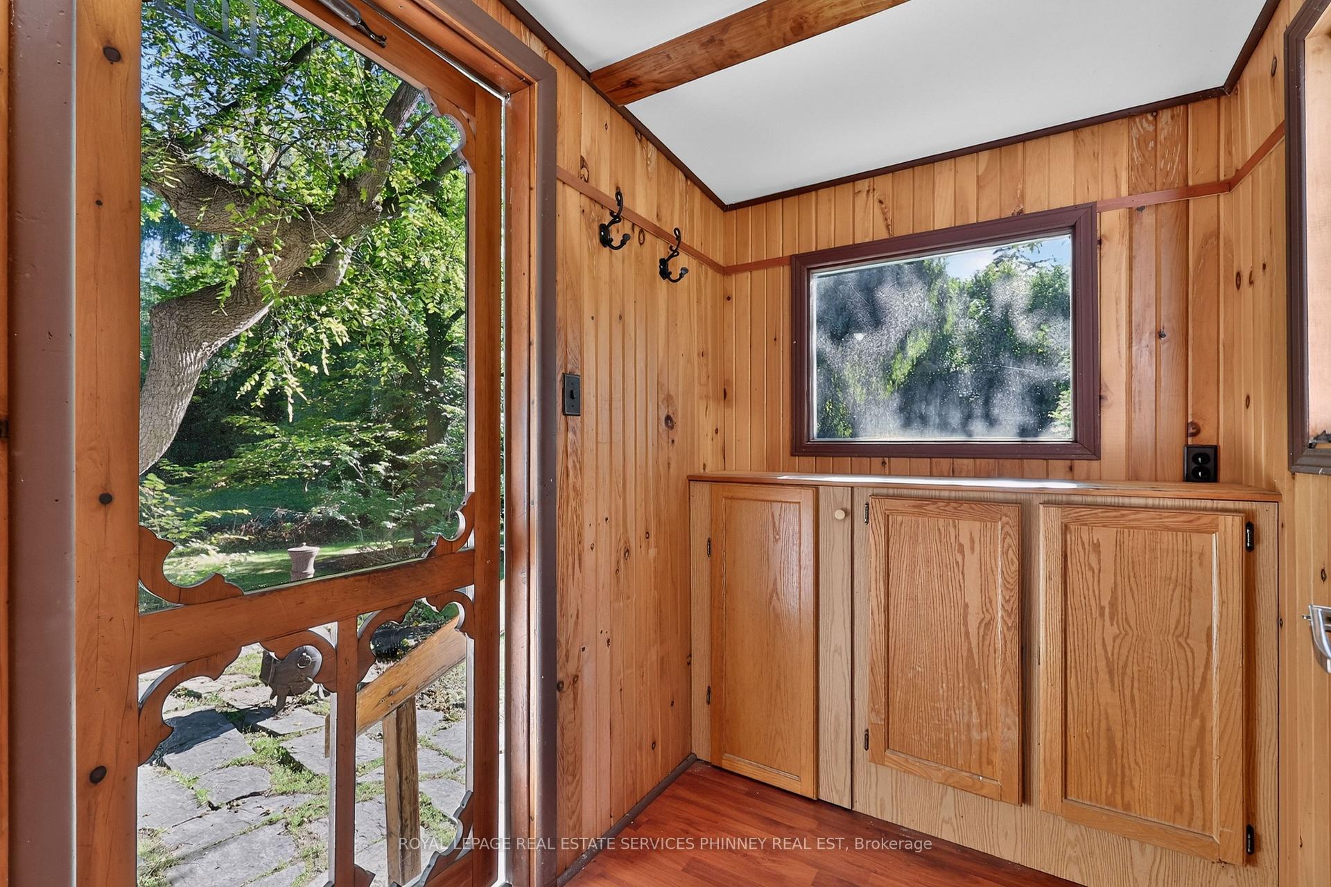 Photo 15 of 40 Pinewood Trail, Mississauga, Mineola — HOMEH